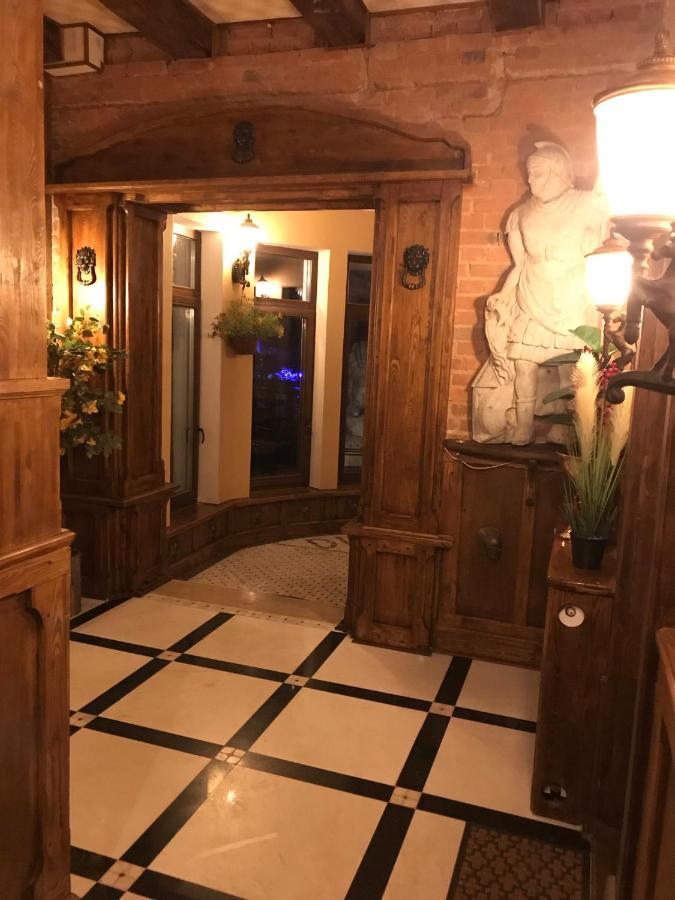 Dworek Oliwski Bed & Breakfast Gdansk Ngoại thất bức ảnh
