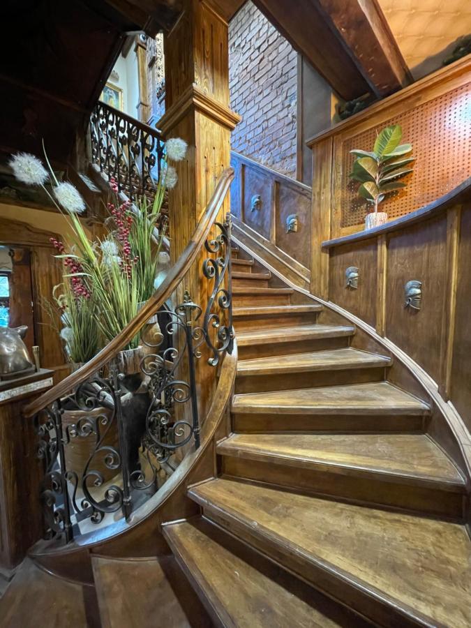 Dworek Oliwski Bed & Breakfast Gdansk Ngoại thất bức ảnh