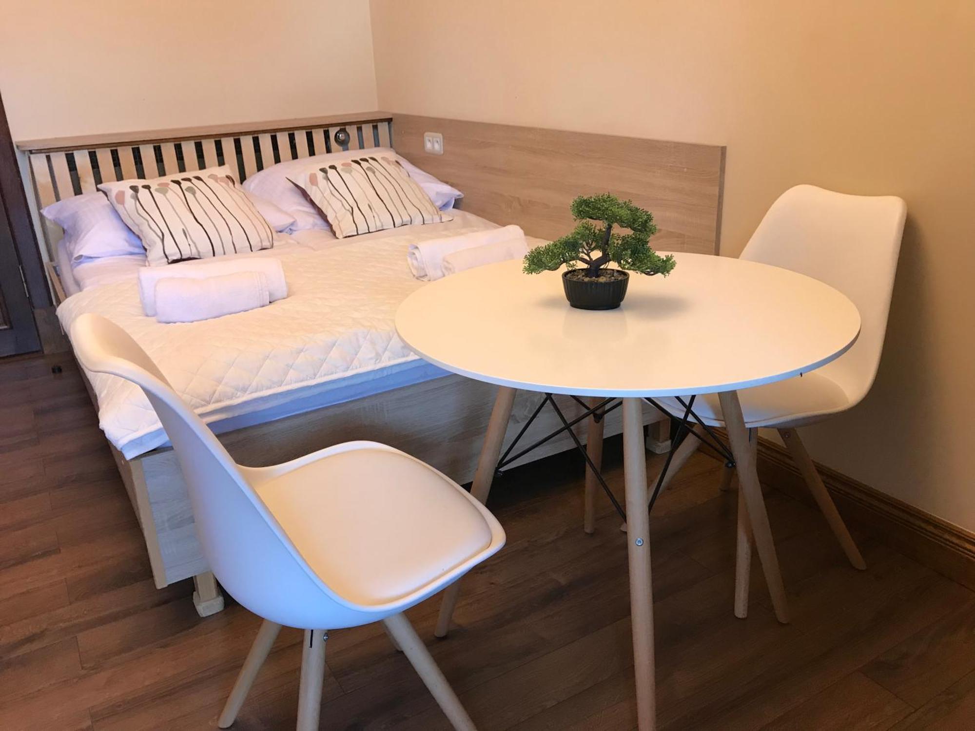Dworek Oliwski Bed & Breakfast Gdansk Ngoại thất bức ảnh