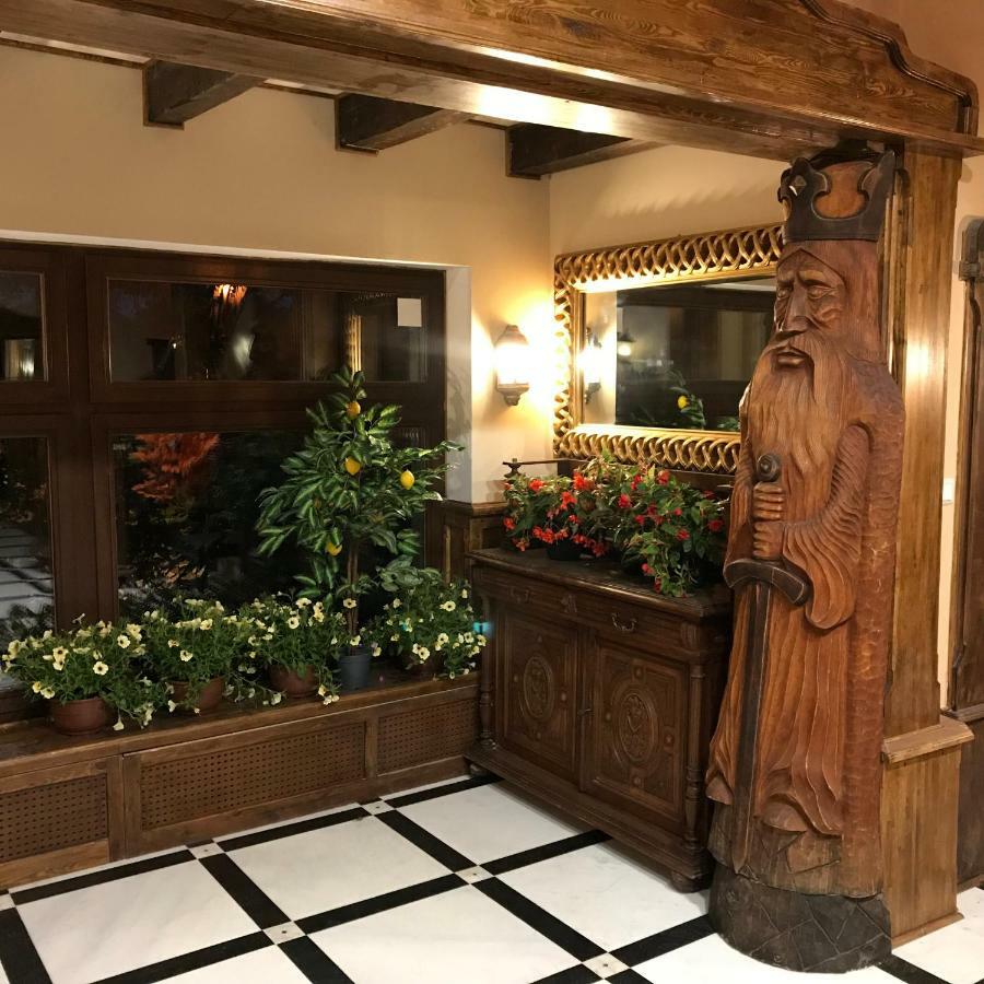 Dworek Oliwski Bed & Breakfast Gdansk Ngoại thất bức ảnh